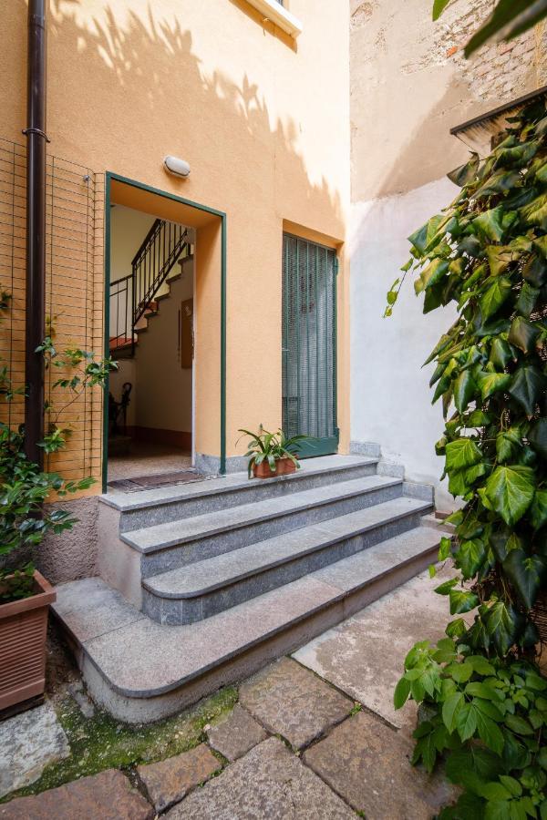 Accomodo Mib13 Bivano Navigli Milano Esterno foto